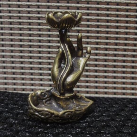 Lotus Flower Sculpture - Picture 3 of 3